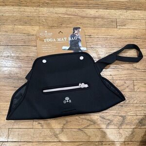 Black Yoga mat carrier bag strap